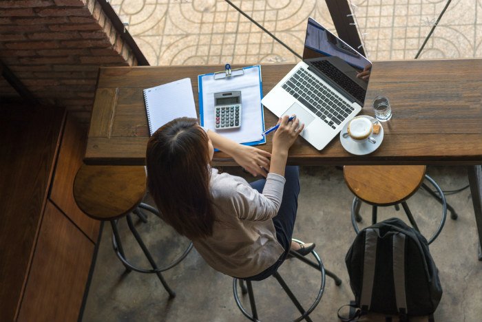 Use a bridging loan calculator