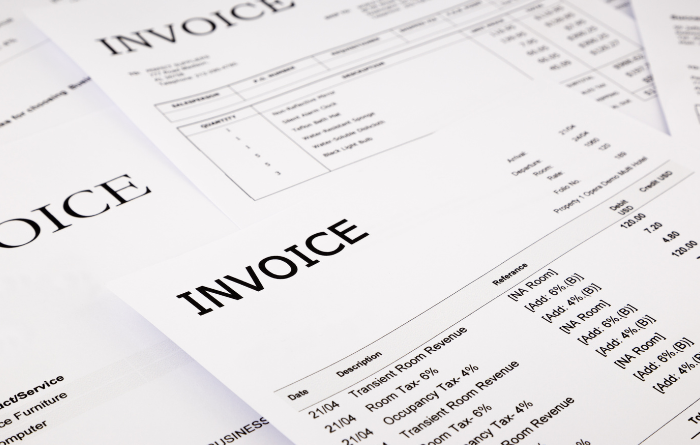 The Difference Between An Invoice & A Purchase Order